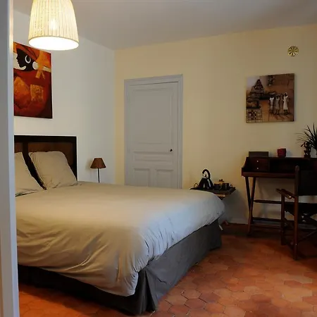 Chez Marie 2*