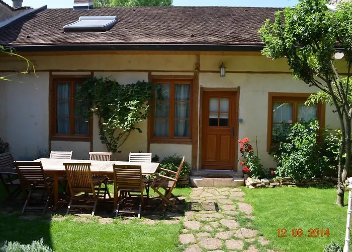 Chez Marie Bed & Breakfast 3*